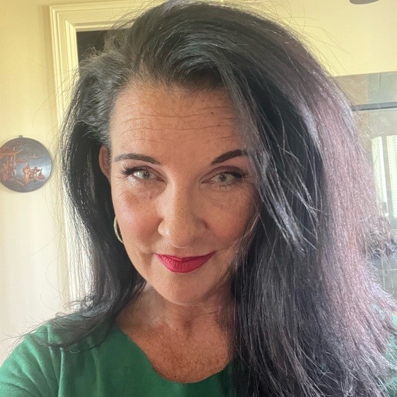 Meet your Posher, Kelly - Picture 6 of 6